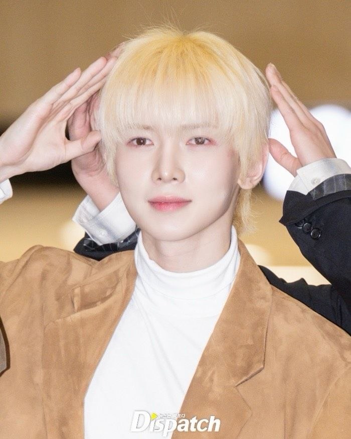 ATEEZSignal's tweet image. [📷 260410 | Instagram]

✔ 에이티즈 (ATEEZ)
✔ Salida desde el Aeropuerto Internacional de Gimpo
✔ 2026. 04. 10

🔗 instagram.com/p/DW7j0-Vk_Ys/…

#ATEEZ #에이티즈 #DIPE #디스패치 #dispatch