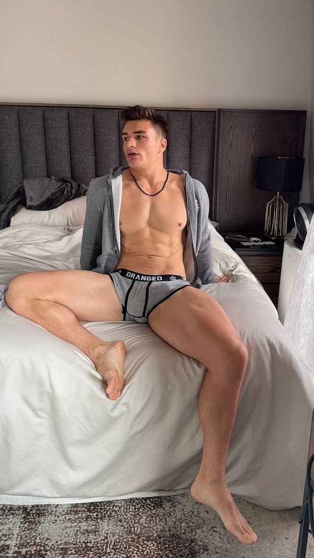 Dylan vip tweet media