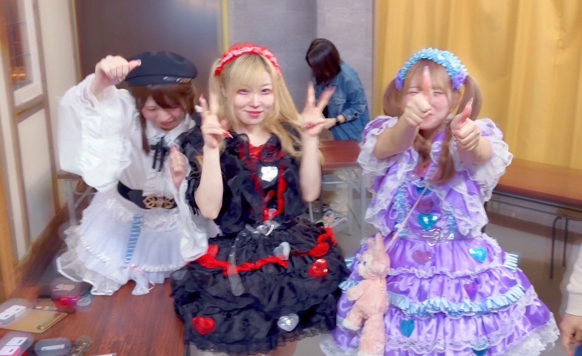 妄想ヒロイン tweet media