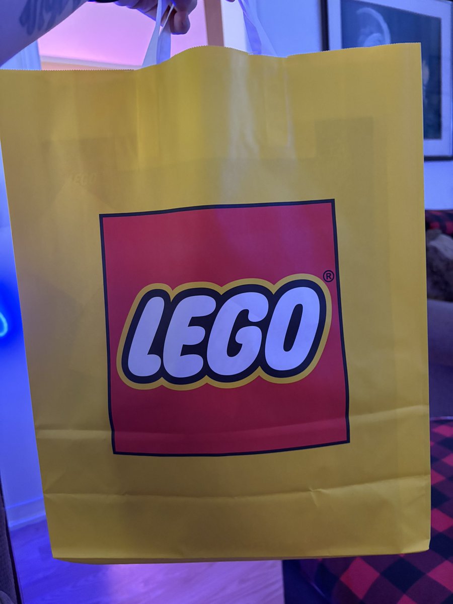 AshSmart's tweet image. My very first Lego Set! 

Had to be The Project Hail Mary Set! 

Can’t believe I found one &amp;amp; so excited to build this! 

Got a free bunny to build with our purchase on Easter weekend! So cute! 🐰 

@legocanada 📸 

#Lego #LegoSet #ProjectHailMary #PHM #TreatYoSelf