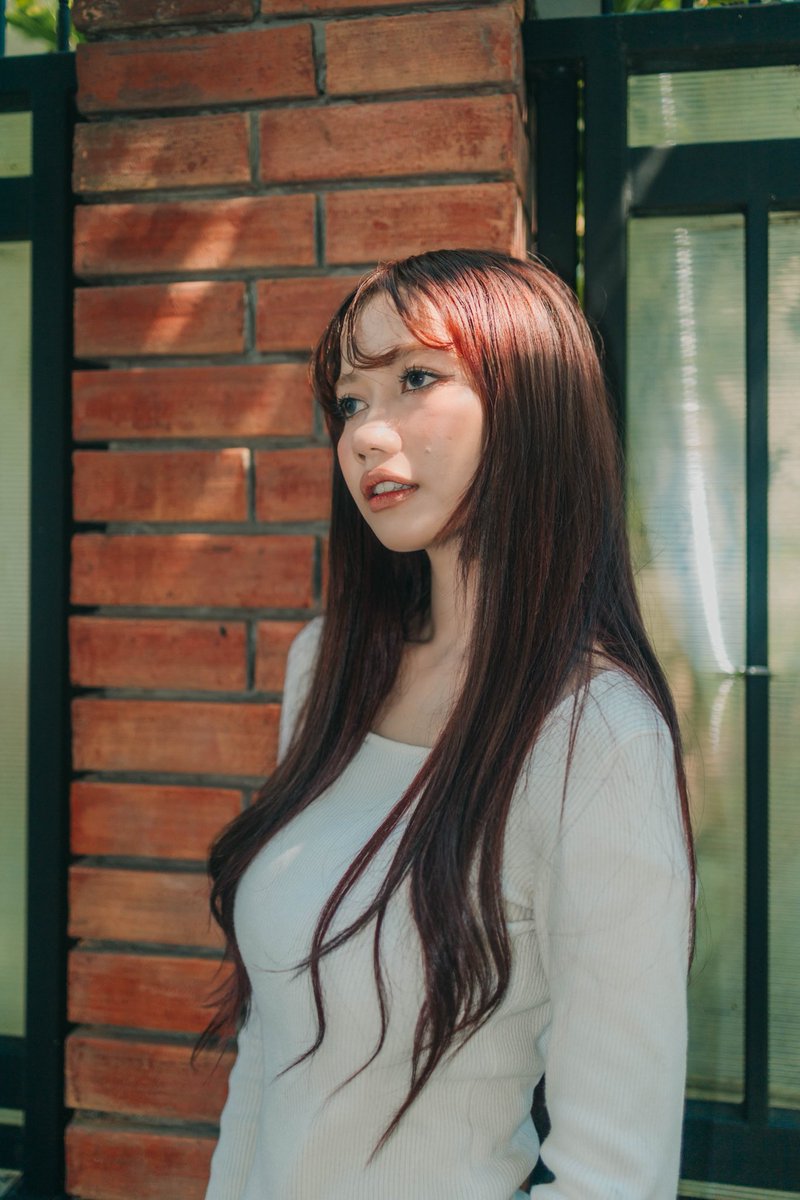 hiuberani's tweet photo. pertama kali photoshoot jadi ngerasa kaya... okay selama ini aku cantik cuma yang fotoin aja gak bener heusjsksksjns slurppp aku semantep ini gileeee https://t.co/UlbsUUoCrv
