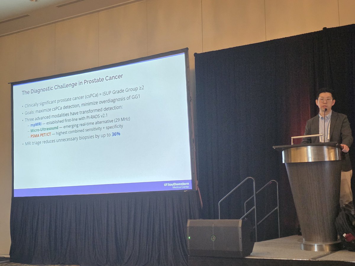 QianJanieQin's tweet image. Fantastic discussion of #microultrasound v. #MRI for diagnosing #prostate cancer by Dr. @CharlesJiangMD at #ChrisWood26 @TiansterZhang @utswcancer