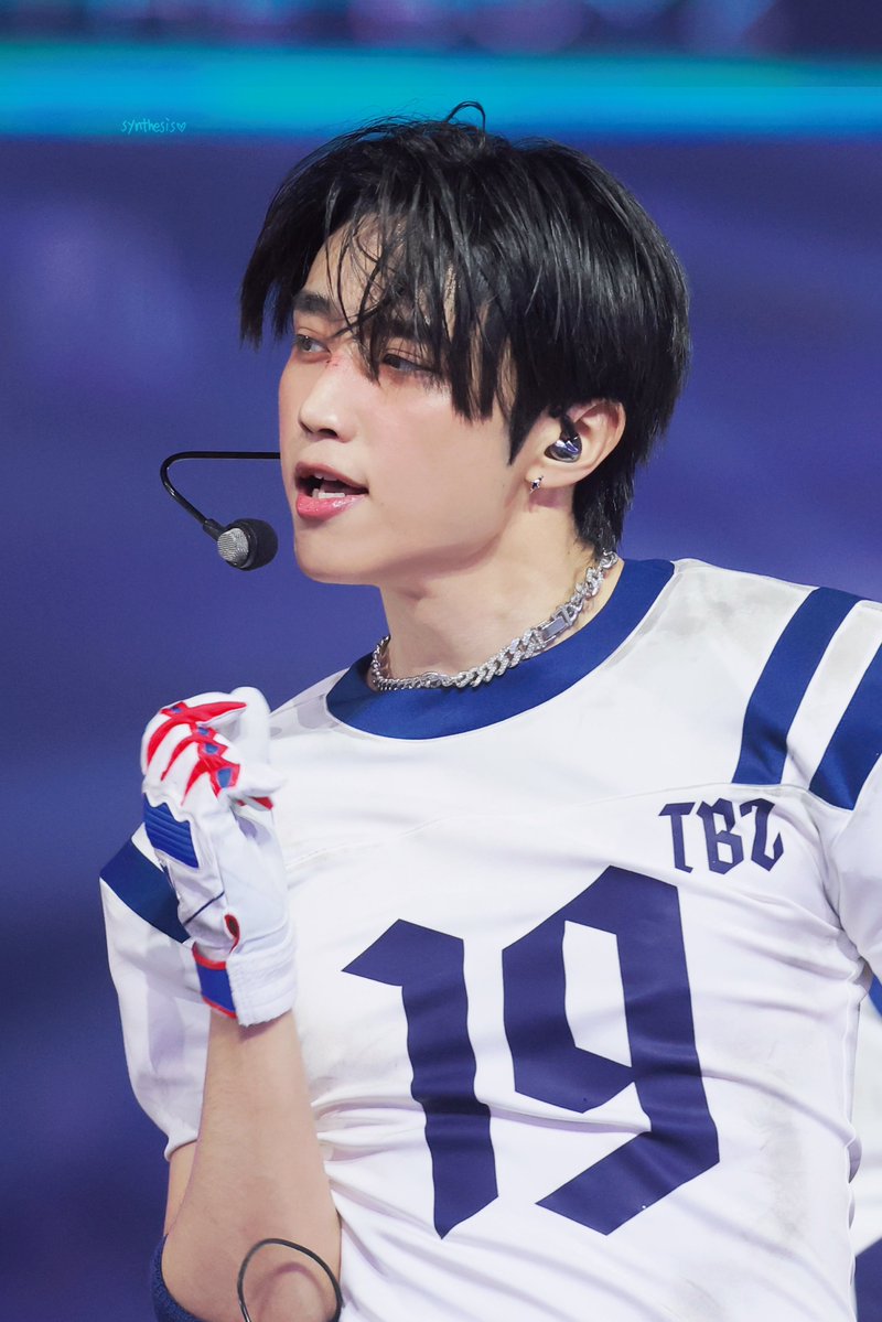 𝒔𝒚𝒏𝒕𝒉𝒆𝒔𝒊𝒔 tweet media