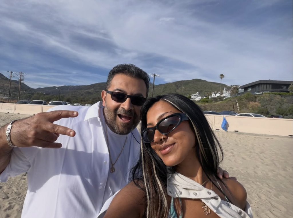 fanslararaj's tweet image. 📷 | Papa Raj em recente atualização no Instagram com a #LARA.