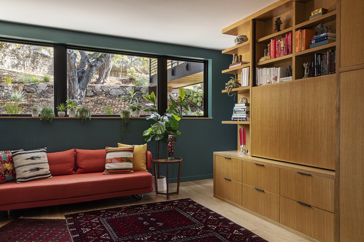 WeatherShield's tweet image. This Thousand Oaks home embraces its natural surroundings – using existing rock formations and expansive windows to create a seamless connection between architecture and environment. #CaliforniaHomes #ArchitecturalDesign #Nature

Images by Michele Lee Willson Photography