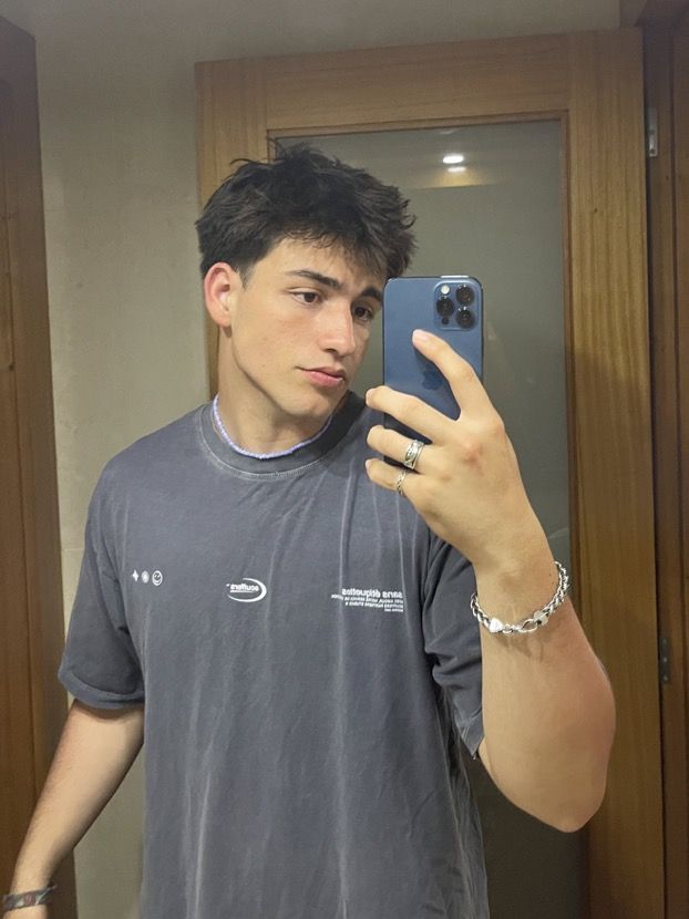 ᅠᅠ ﹑ ᅠᅠᅠᅠ𝐑𝐄͟𝐍͟ ᅠ.ᅠᅠᅠᅠᅠᅠ tweet media