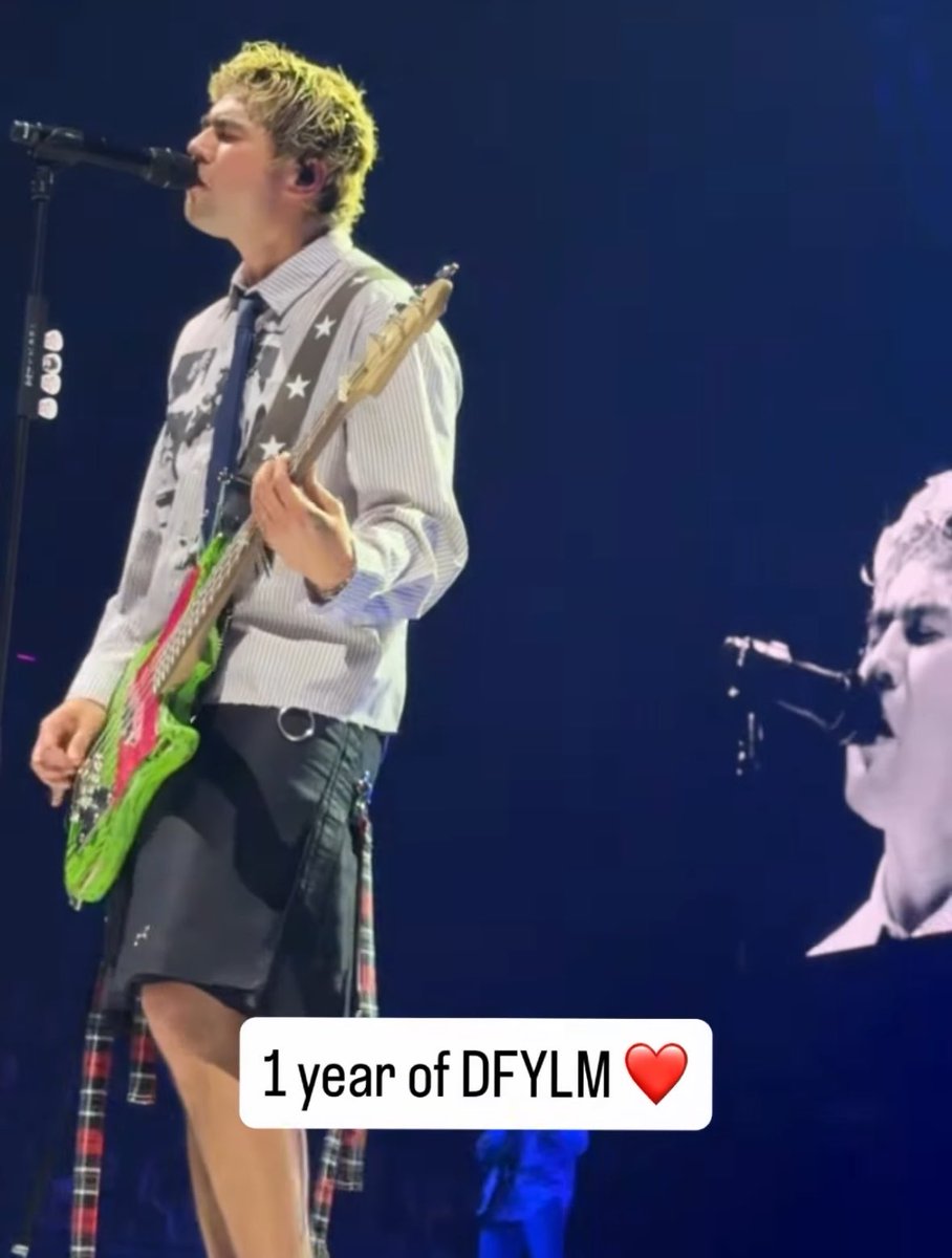 max ౨ৎ on tour ! tweet media