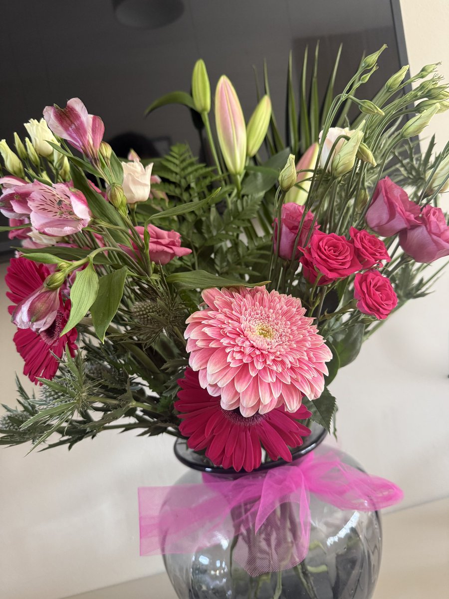 42_in_londonn tweet media