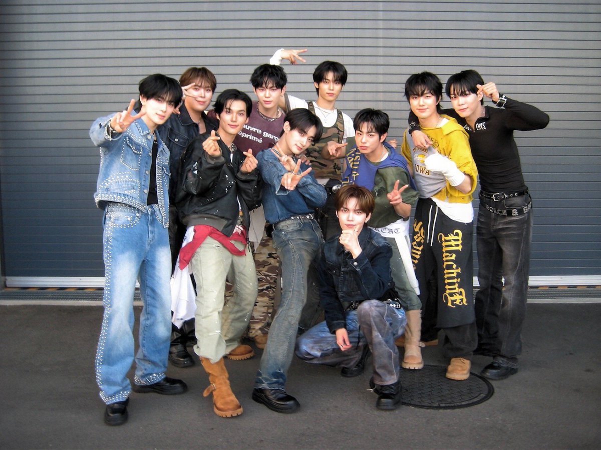 ︎✦︎ tweet media