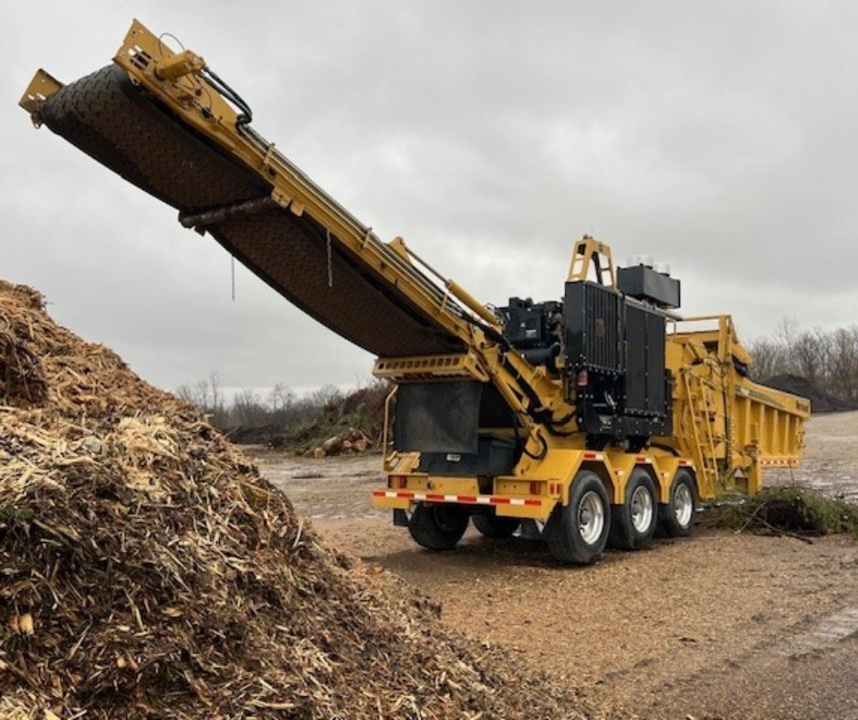 AllSurplusHQ's tweet photo. Double the power, double the opportunity!🔥

Check out these two Vermeer grinders up for auction. They're well-maintained and ready for their next job!

📍 Ashley, IN
⏲️ Ends 5/8

Find more info here 👉 https://t.co/V66leJV0Us https://t.co/iT12xcc5g1