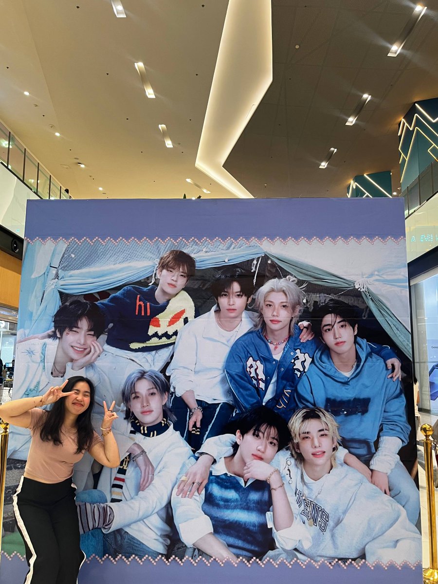 bokminsung's tweet photo. dropped by &amp; took some photos even if the event was already finished. di na ko umabot sa ibang activities and merchants huhu but nonetheless i was still able to meet some of my stay oomfies 🤍

#STAY_inthe_LOOP #Events_by_AllForSKZ @allforskzph https://t.co/v5UICRQoDp