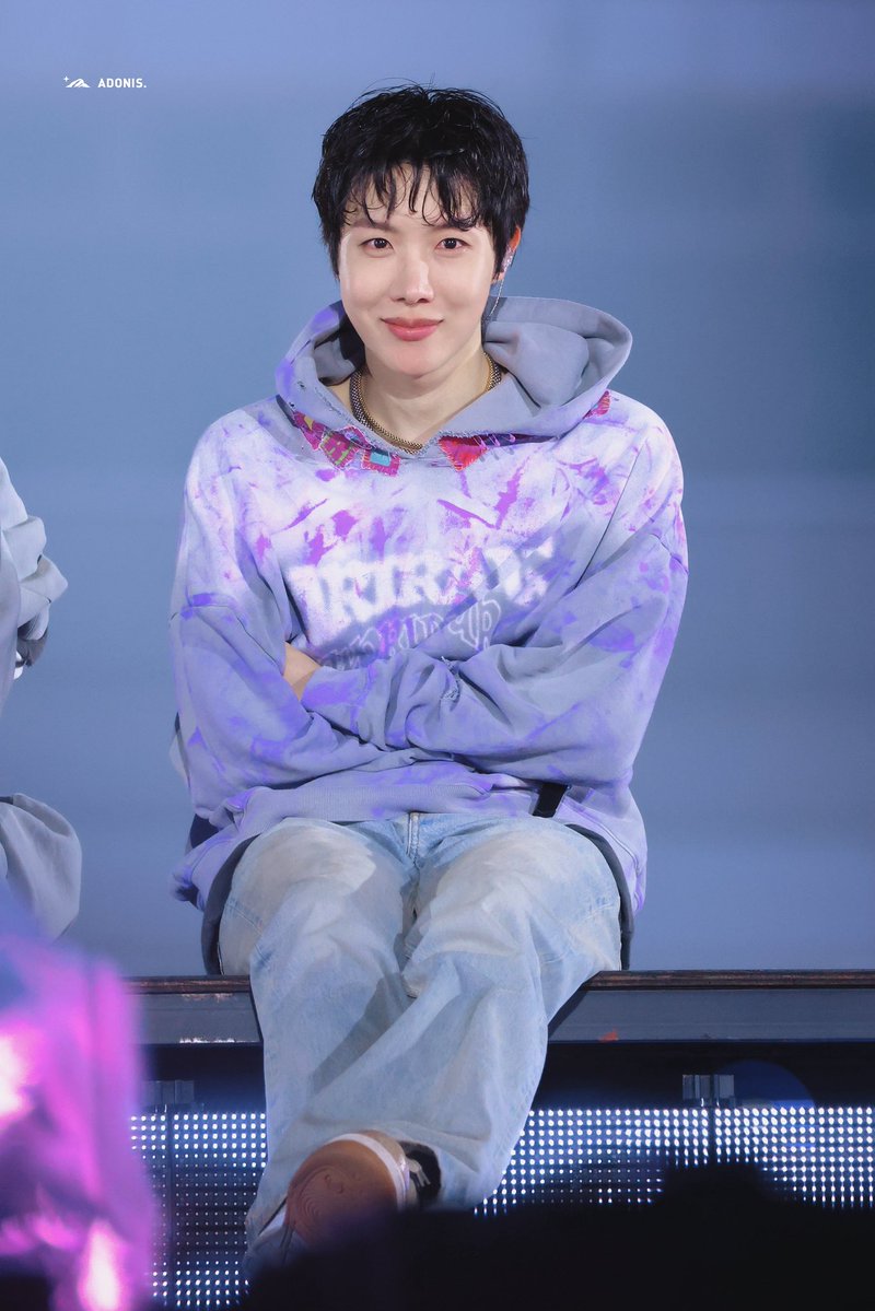 아도니스 Adonis 💫 tweet media