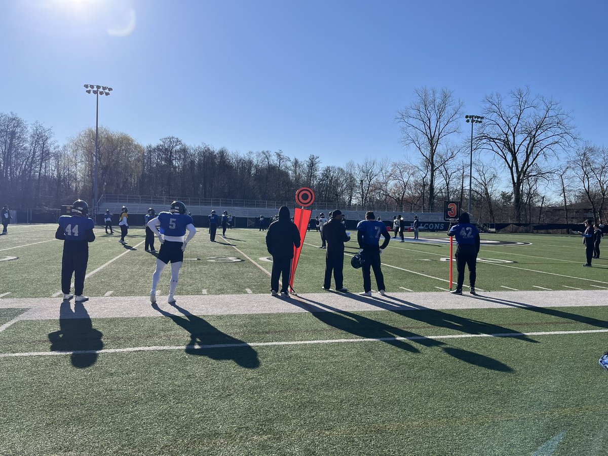 Connor21Orange's tweet photo. Thank you @Coach_OOmoyeni and @JeffMoorzzy32 for inviting me to visit @FootballBentley. Special thanks to @CoachedBySmith @KwamSutton_9 @CJScarpaIII for taking the time to talk. Bentley is a special place! Excited to build on this relationship! https://t.co/AVu486TOCq
