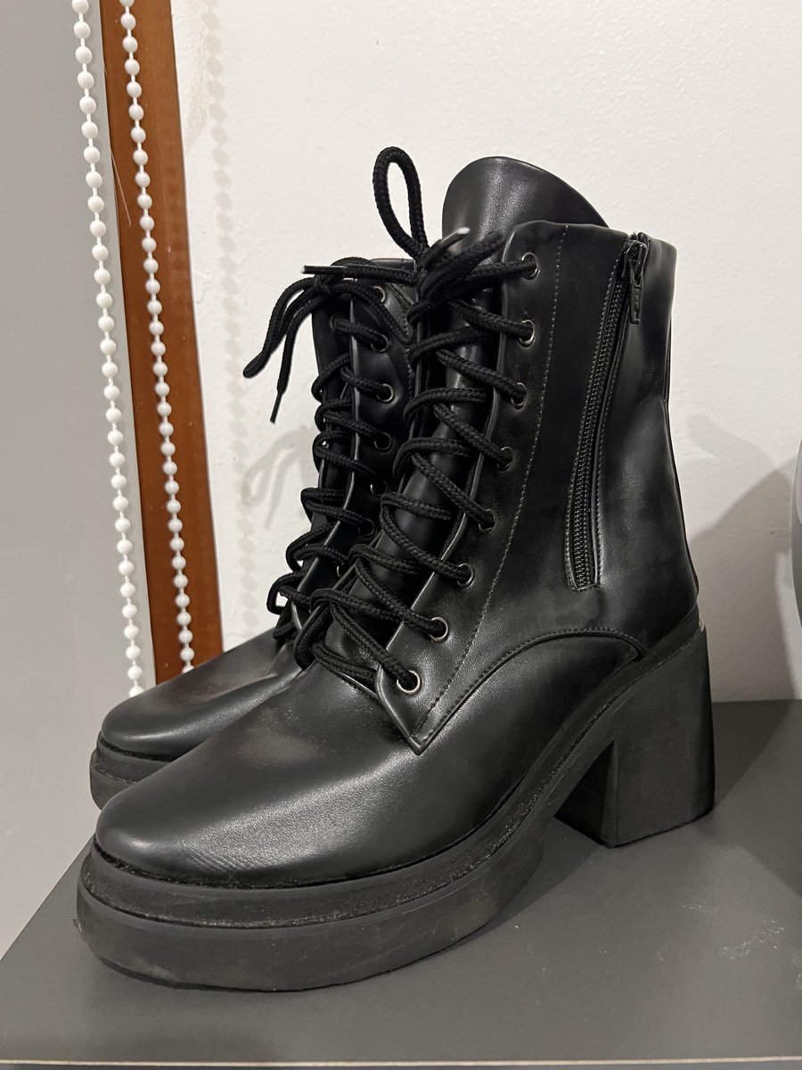 bibi REDRED tweet media