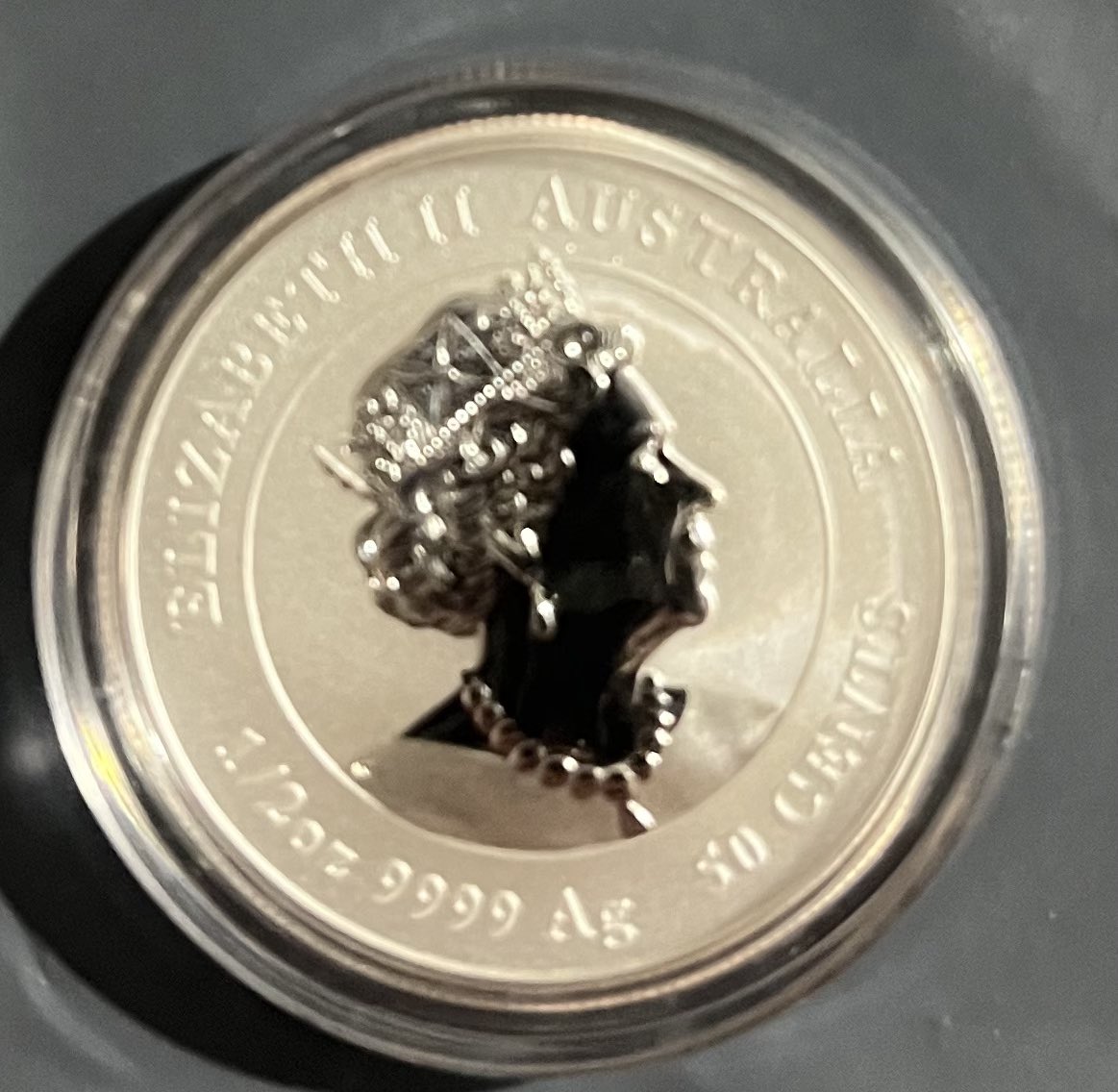 TheSilverLion1's tweet image. New coin Arrived Safe. 
 I like it.  It’s only 1/2oz.  #Silver #SilverCoins