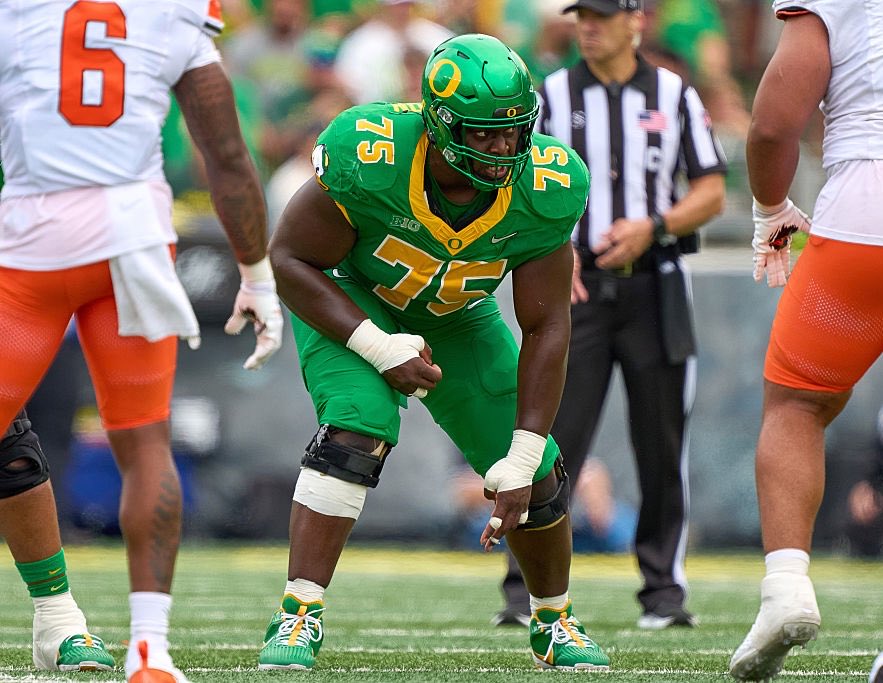 LosTalksPats's tweet image. The #Patriots are scheduled to host Oregon IOL Emmanuel Pregnon for a 30 visit next week, per @TonyPauline.

The 6’4, 314-pound lineman primarily played left guard in college and earned First-Team AP All-American honors in 2025.

Pregnon is a projected 2nd-round pick.