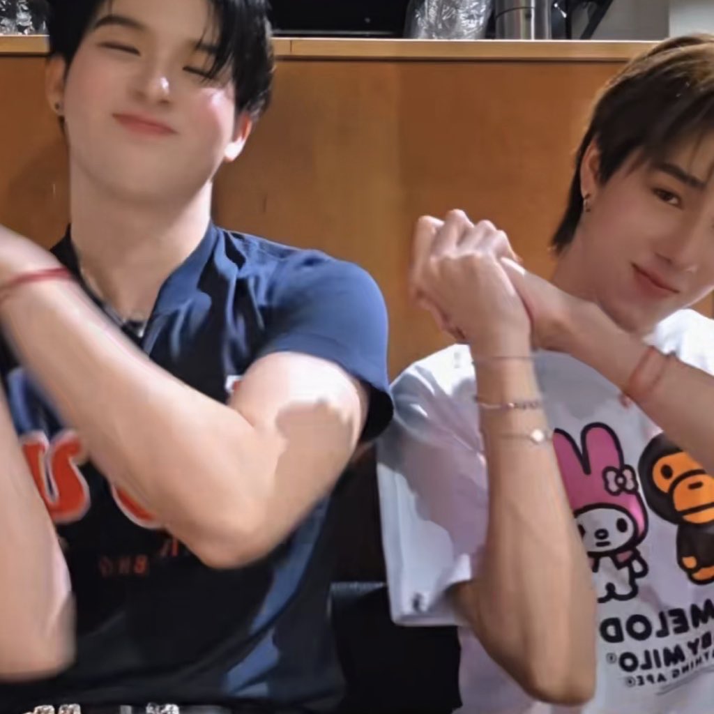 บาบิ୨ৎ tweet media