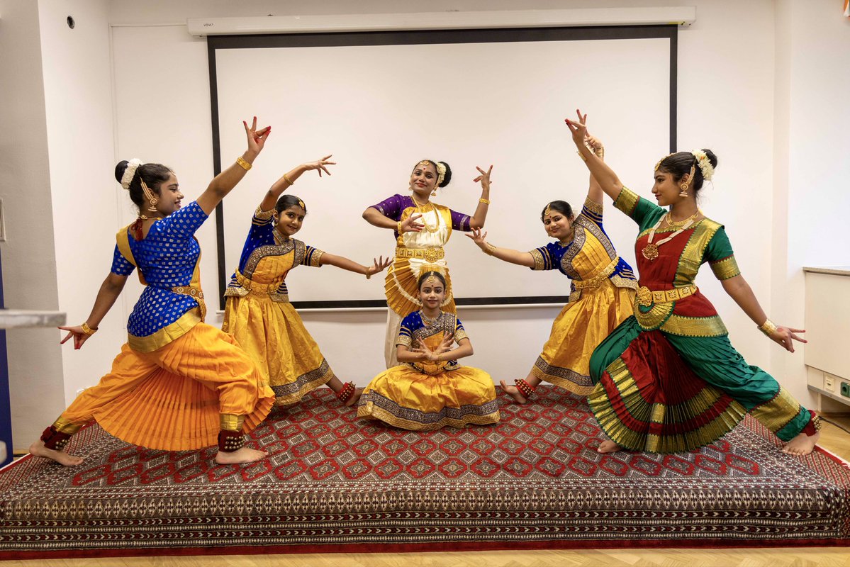 India in Austria tweet media