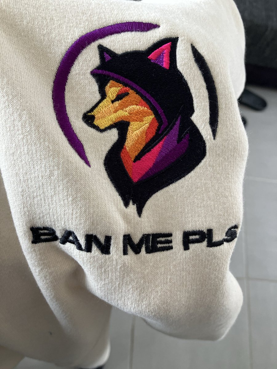 lildoudou_'s tweet photo. @TheLaluka 
@OffenSkillCorp 

Le merch est incroyable, qualité folle et projet monstrueux
Go guys ! https://t.co/aDvWufqjla