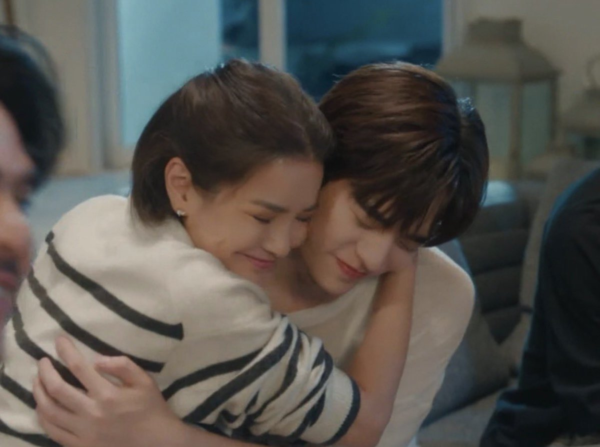 นด🐰◡̈ tweet media