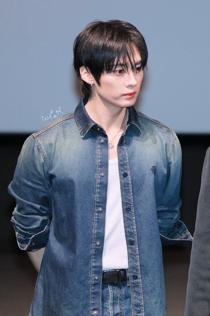 z.l.f_94 tweet media