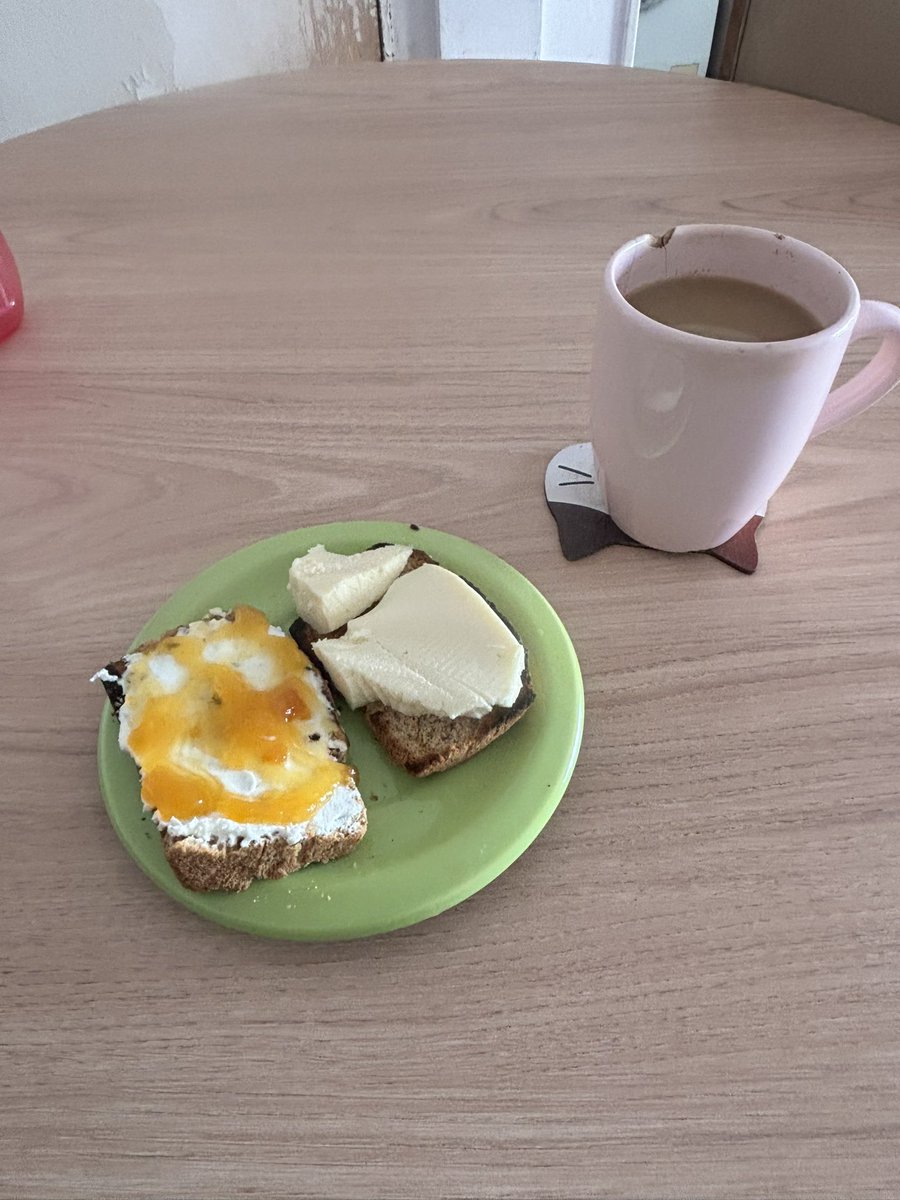 lucita ★ tweet media