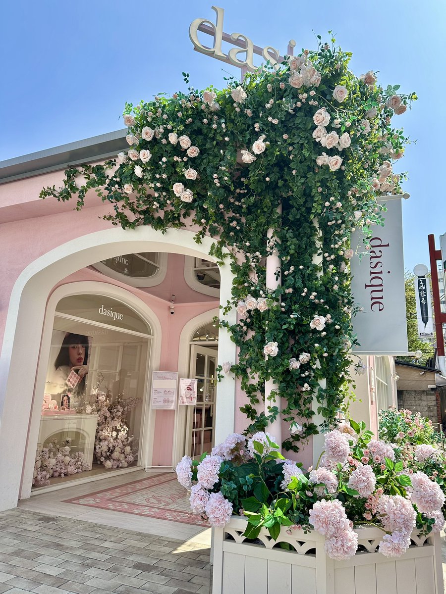 ひろすけ tweet media