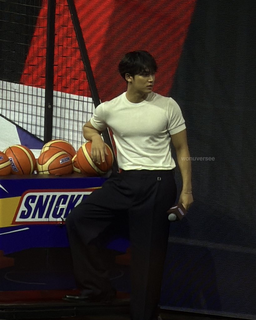 wonuversee's tweet photo. 260411 #SNICKERSwithMINGYU 

man whatever. https://t.co/tW3bU4mOxw