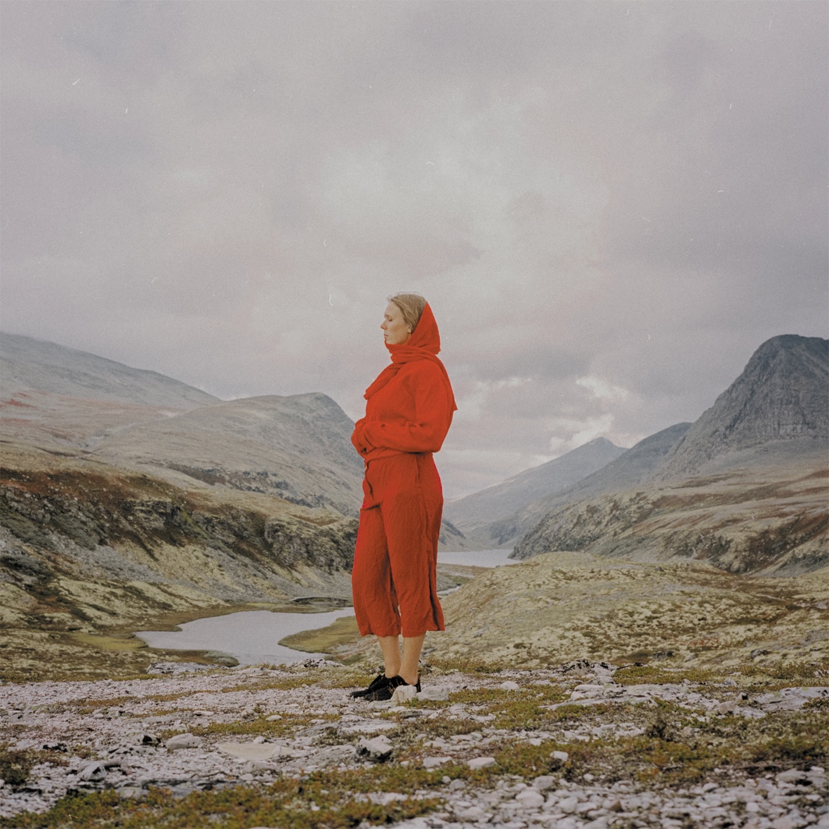heymanchester's tweet image. #JuniHabel's excellent new album Evergreen In Your Mind is out now via @BasinRockRecs - listen/buy now: found.ee/EvergreenInYou… Then catch her alongside #NadiaReid at St Michael's two weeks today: heymanchester.com/nadia-reid-2#i…
