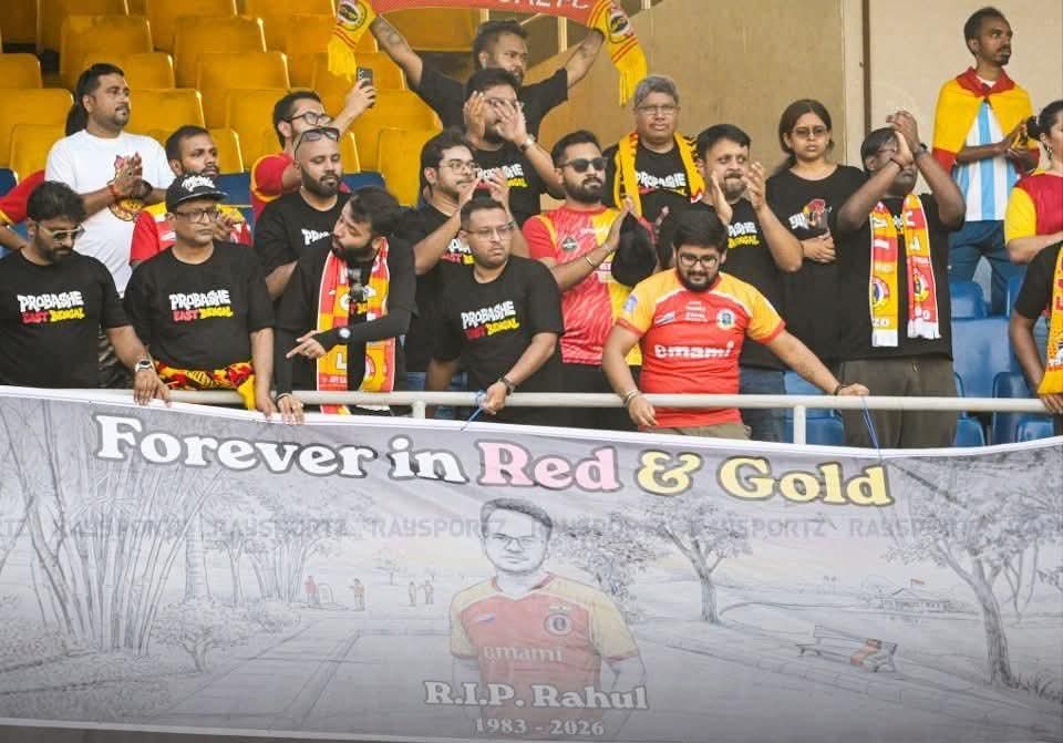 Classy gesture by <a href="/ProbasheEB/">প্রবাসে ইস্টবেঙ্গল - Probashe East Bengal ❤️💛</a> to pay tribute to someone truly special - Rahul Arunoday Banerjee, you will be missed. Gone too soon 💔

#JoyEastBengal
#EastBengalFC