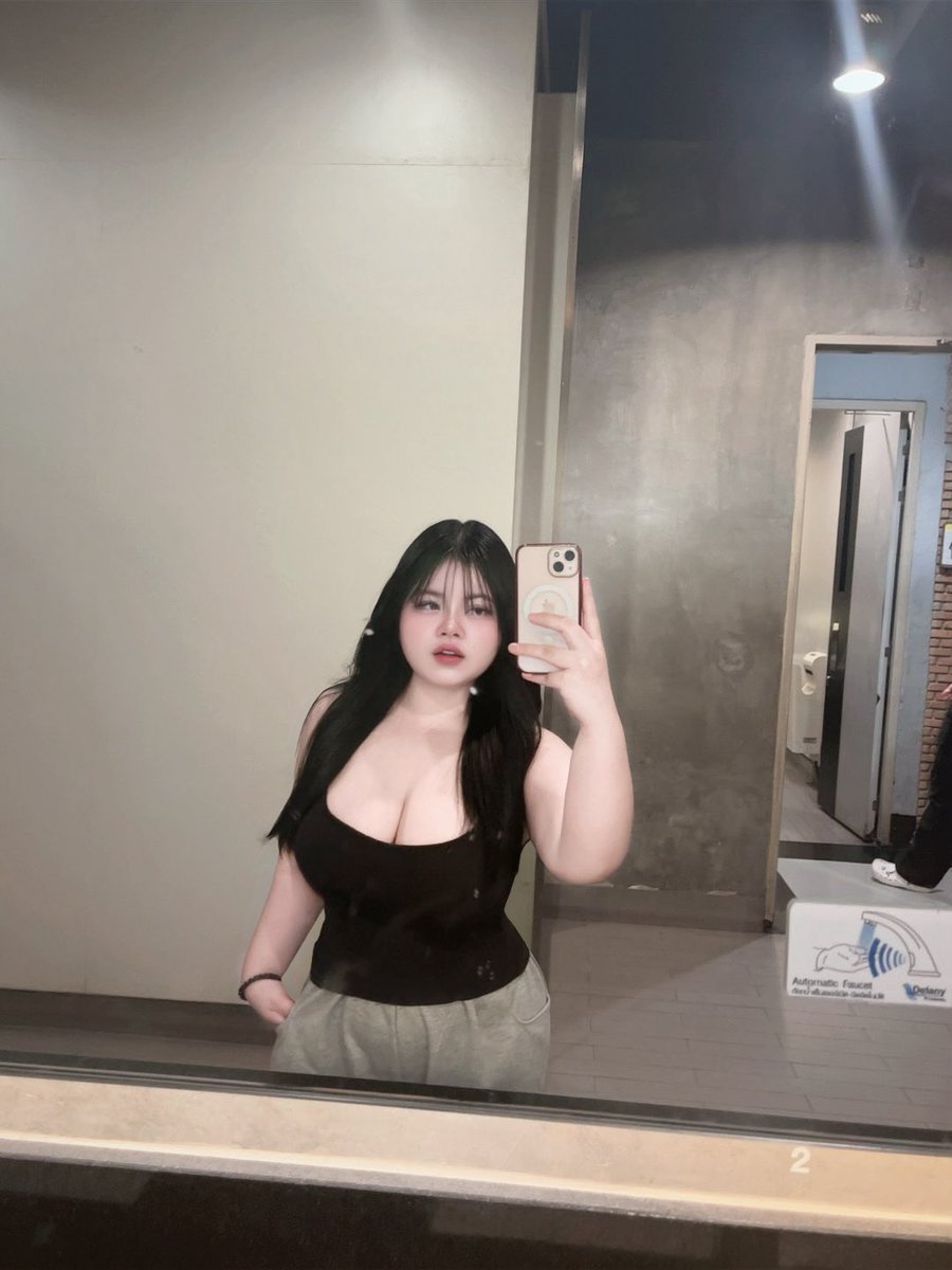 ชาเขียวหวานน้อย🍵 tweet media