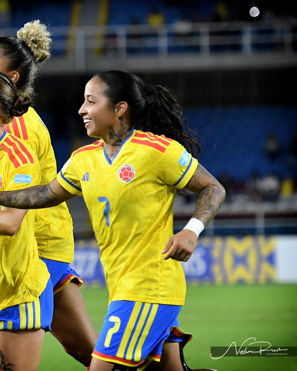 nelsonriverss's tweet photo. La @lafcfem venció 2-1 a @femeninofvf en Cali, por la quinta fecha de la Liga de las Naciones de la CONMEBOL, torneo que también funciona como eliminatoria rumbo al Mundial Femenino de Brasil 2027.

Verónica Herrera 10’ VEN
Leicy Santos 20’ (Penal) COL
Gisella Robledo 80’ COL https://t.co/3J6pfA1GtP