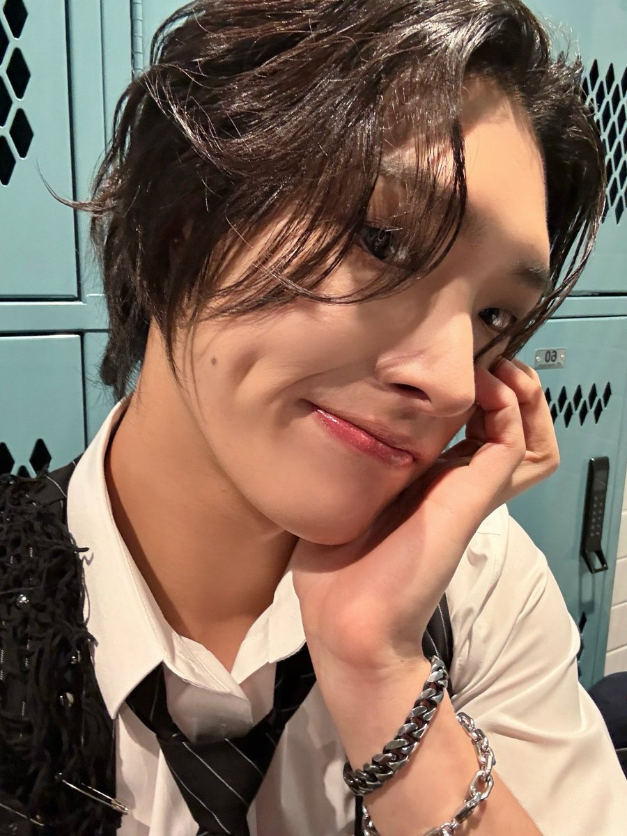 mingi’s nose biter tweet media