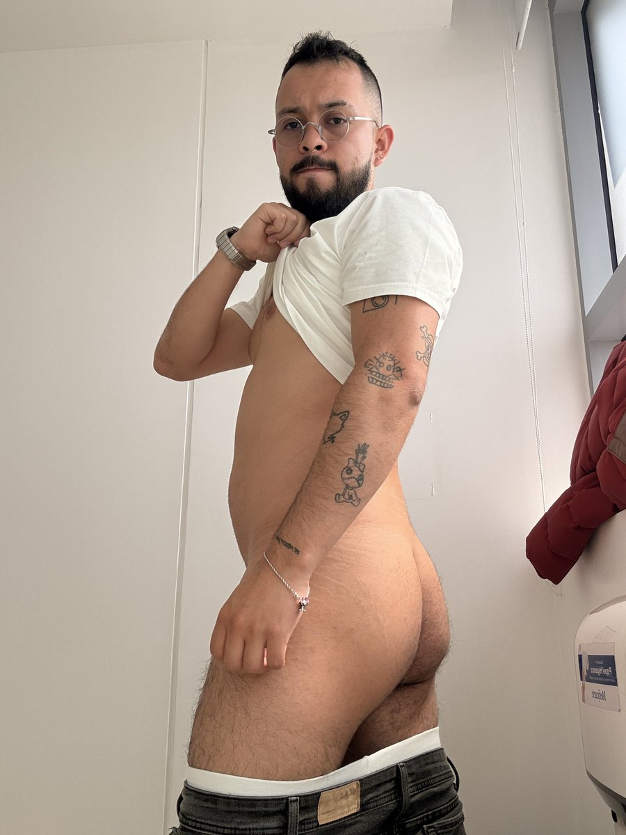 ToyRedFox 💪🦊🍑 tweet media