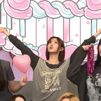 jiwoo pics tweet media