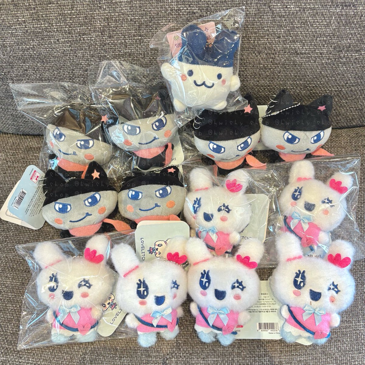 hwishy_shop's tweet photo. หิ้ว

⭐️ รับเพิ่มทั้ง 2 แบบค่า ⭐️

tamagotchi doll keyring ตุ๊กตา

คุโรมาเมจจิ kuromametchi lovelitchi เลิฟลิตจิ
♡ อึนซอก ซองชาน ซาคุยะ ♡

330.- / ตัว

♡ ส่งเหมา ems 40.-
♡ ส่งกลับ 13/04
♡ รอ ~ 3-5 วัน

#ตลาดนัดriize #ตลาดนัดtamagotchi 
#หิ้วเกาหลี มาเมตจิ https://t.co/e4QbFEa7GA