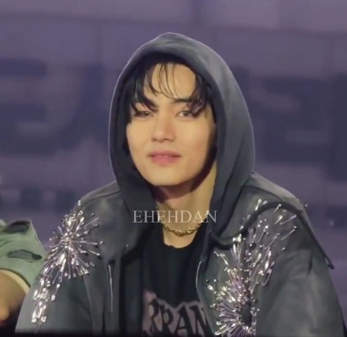 CAPTAIN TAEHYUNG 🐯 tweet media