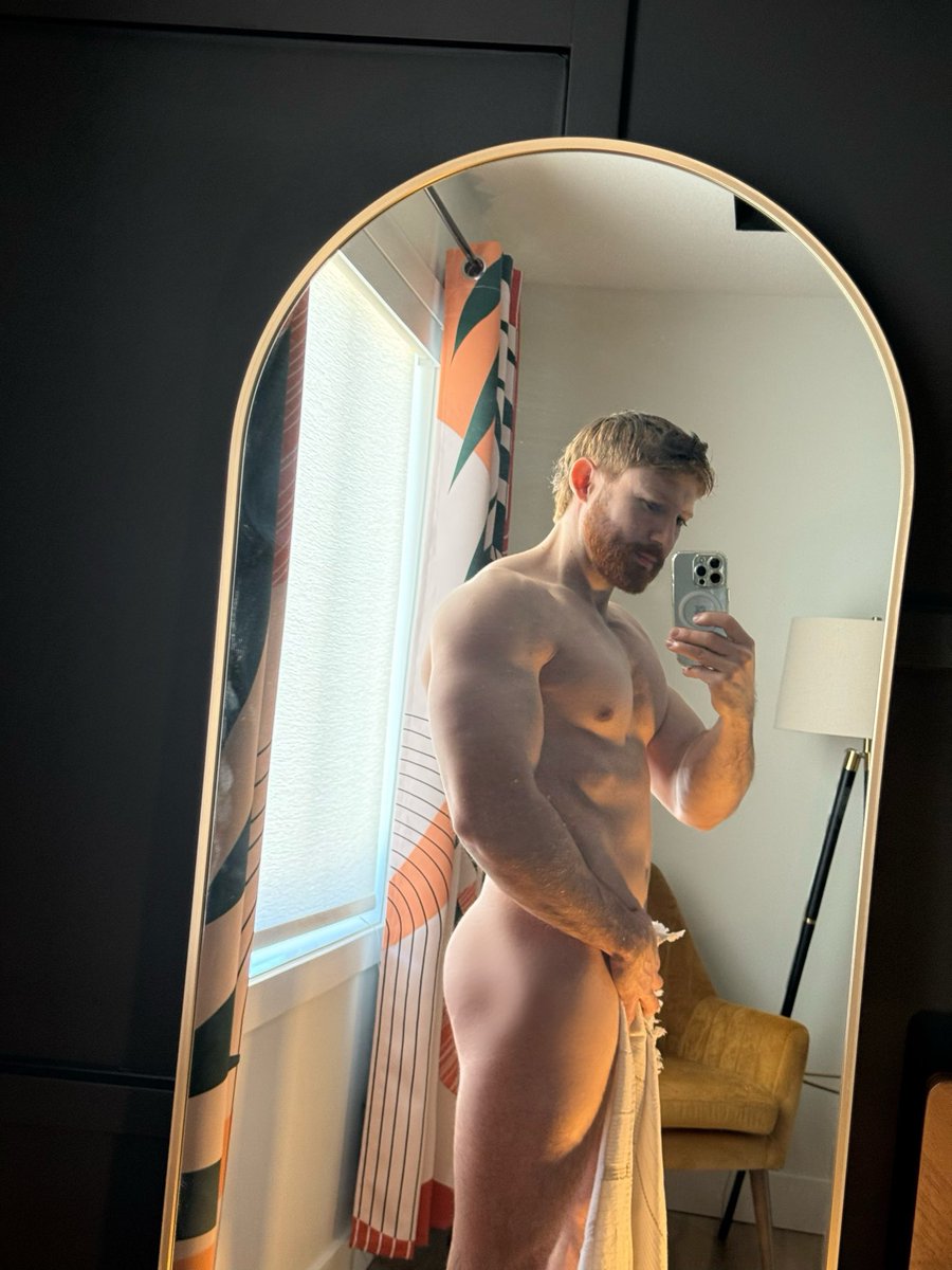 Maxivillion tweet media