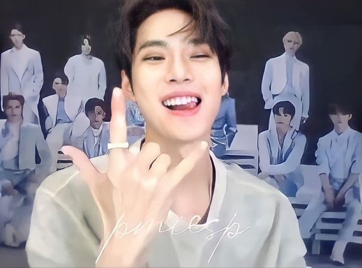 doiegotchi's tweet photo. this iconic doyoung picture https://t.co/nbrhcdWXCA
