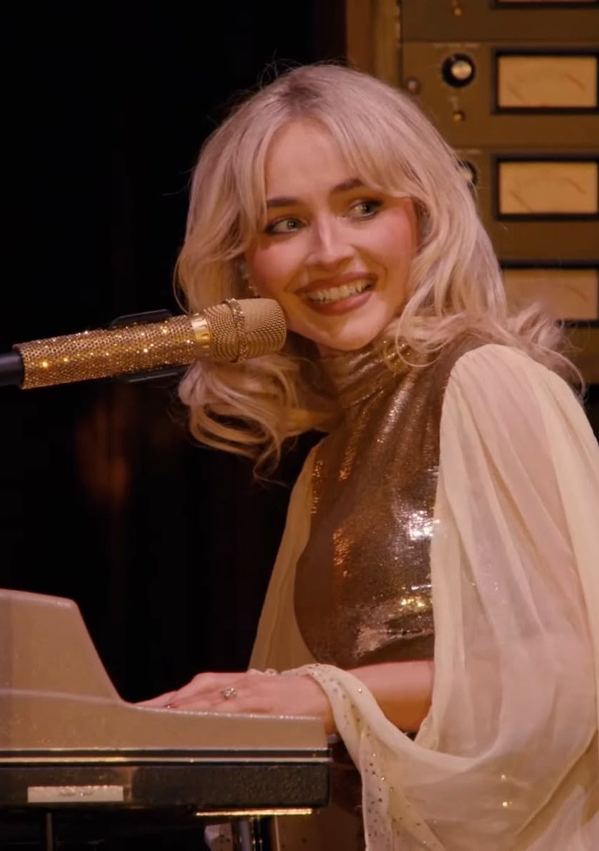 niki ⋆˚࿔ tweet media