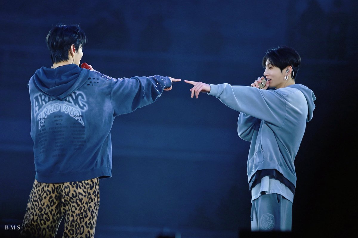 ByMySide∞KookV tweet media