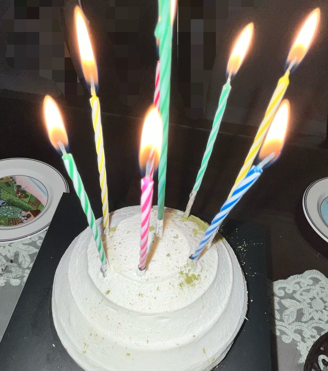 사실 3월 중순에 생일이었답니다 ✨👀
생일 축하도 축전도 많이 받아서 행복했던 기억..♡♡