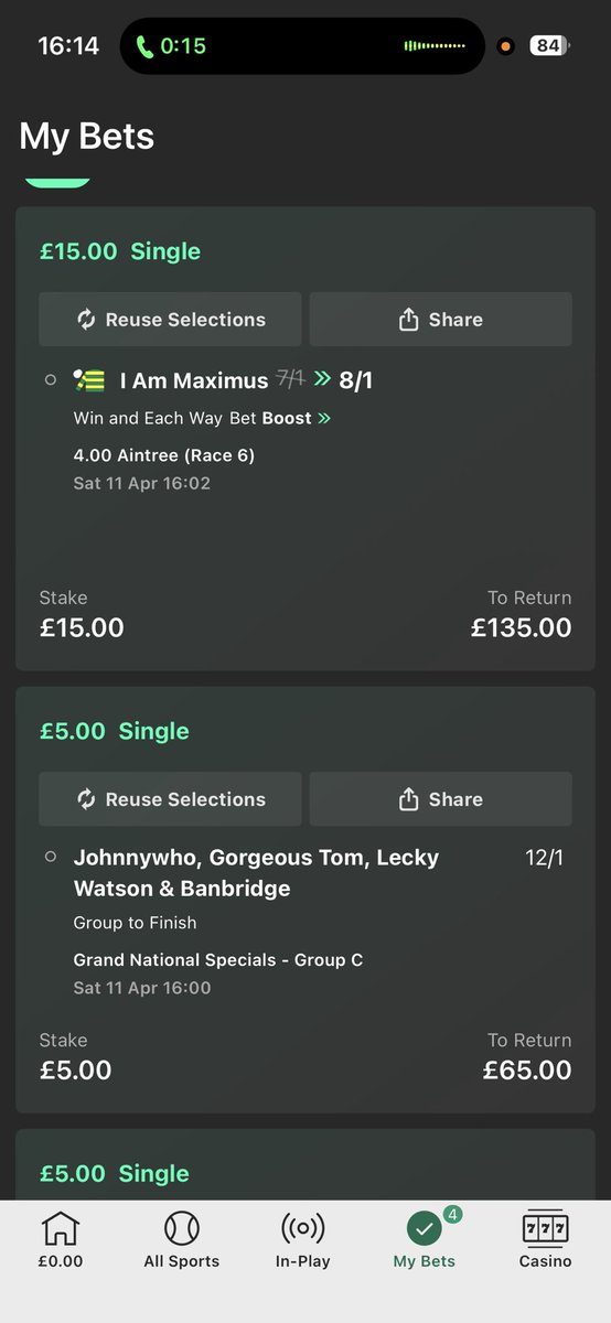 NUFC033's tweet image. FUCKING GET INNNN I AM MAXIMUS STUCK IT ON CASUE I THOUGHT OF MAXI #races #grandnational