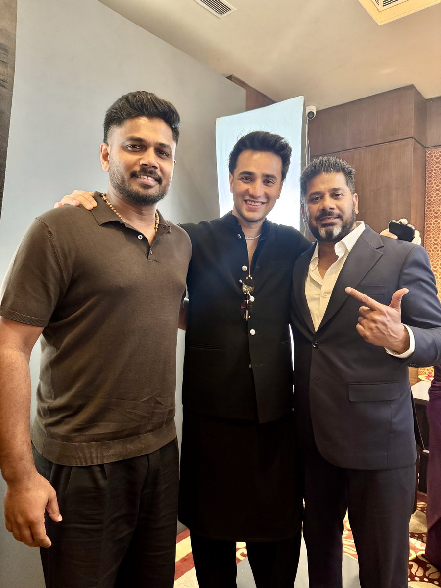 Vikrant Gupta tweet media