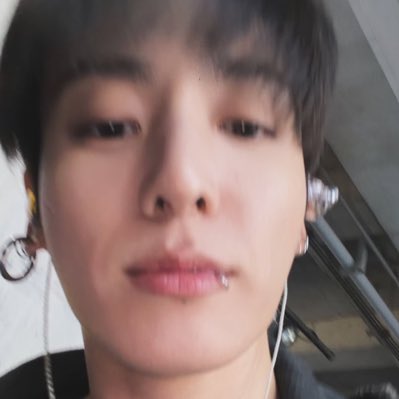 97leaves's tweet photo. #NuevaFotoDePerfil https://t.co/My8NroDneG