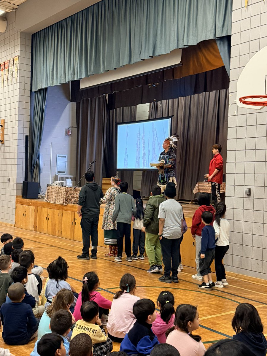 MacklinPS_TDSB's tweet photo. We welcomed the amazing @PrologueArts Tribal Vision Dance. It was an honour to learn about powwow traditions, First Nations stories, regalia, and the meaning behind social dances through music, storytelling, and movement. @PrincipalBorges @UIEC_Tdsb https://t.co/v44F1G3G0q