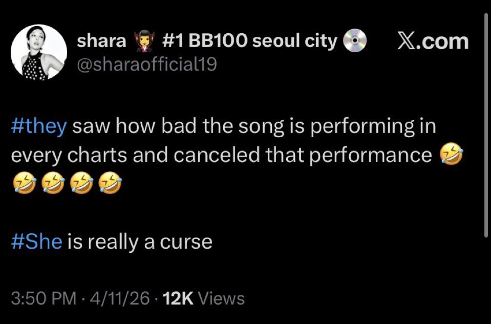 ꧁★ 𝕃𝕀𝕊𝔸 ★꧂ tweet media