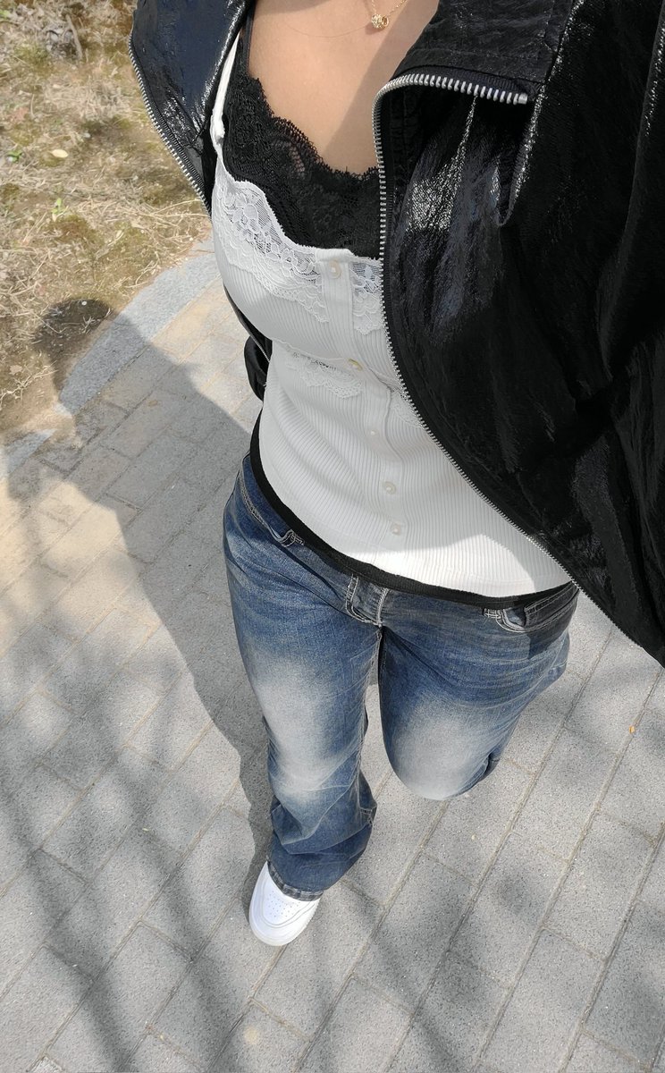 또밤새 tweet media