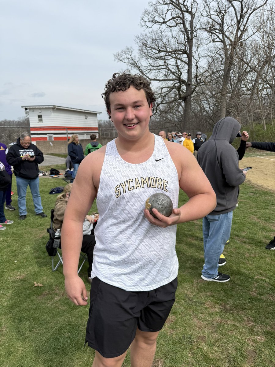 CoachKosecki's tweet photo. At the UTHS Kiwanis Invite, JR @WillRosenow55 overcame some early competition ring awareness struggles to PR in the shot put with a 17.57m (57-7) school record throw. https://t.co/d1rnZYY4yC https://t.co/SCUONU9LYX