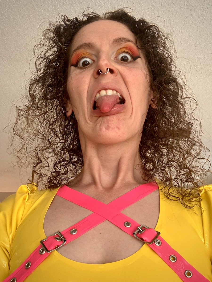 Weirding tweet media